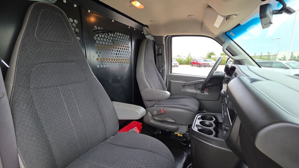 2024 Chevrolet Express 2500 Work Van Cargo