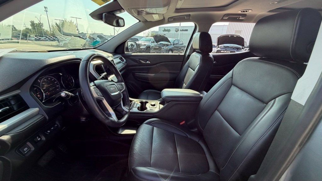 2022 GMC Acadia SLT