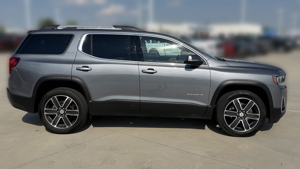 2022 GMC Acadia SLT