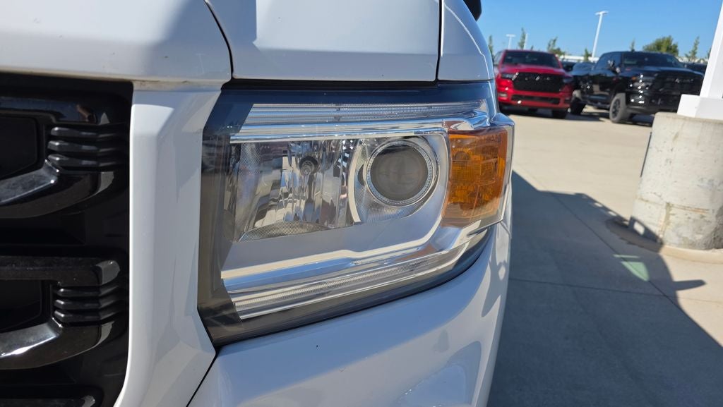 2021 GMC Canyon Elevation Standard