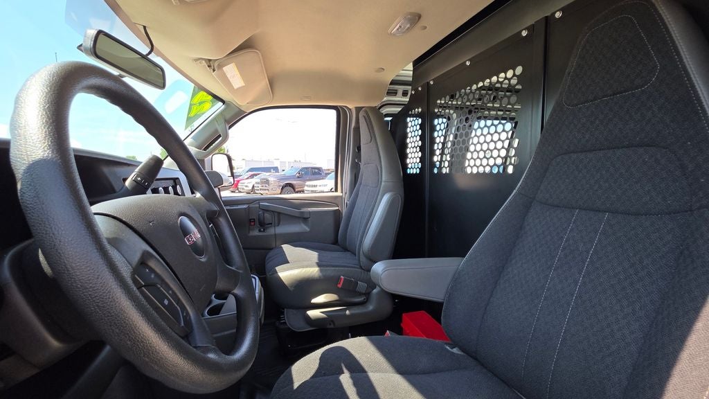 2025 GMC Savana 2500 Work Van