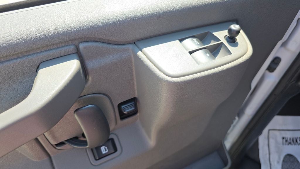 2025 GMC Savana 2500 Work Van