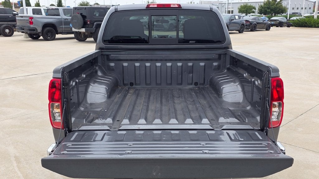2021 Nissan Frontier SV