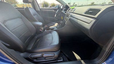 2016 Volkswagen Passat 1.8T R-Line