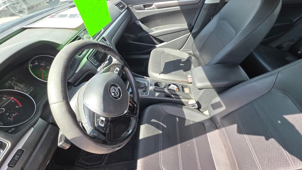 2016 Volkswagen Passat 1.8T R-Line