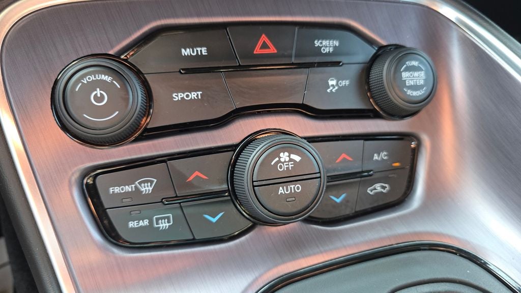 2017 Dodge Challenger SXT