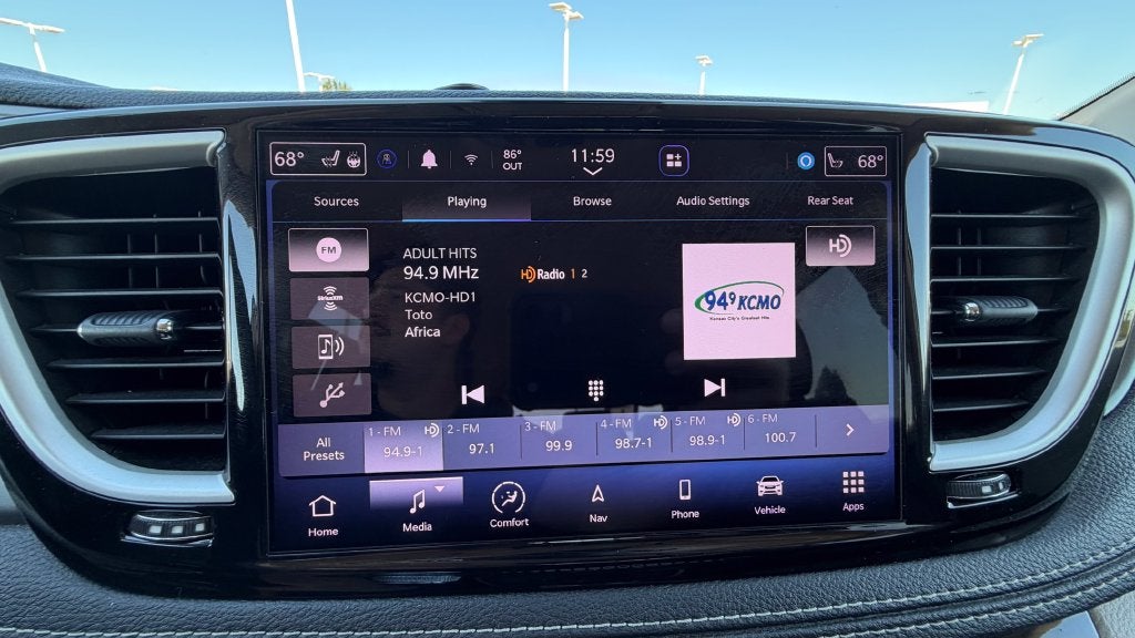 2022 Chrysler Pacifica Touring L