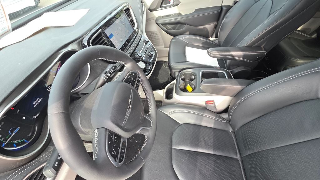 2022 Chrysler Pacifica Hybrid Touring L