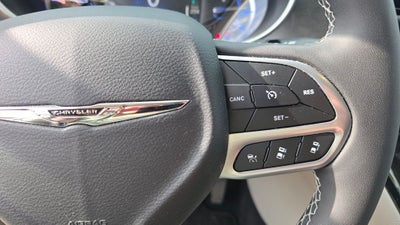2022 Chrysler Pacifica Hybrid Touring L