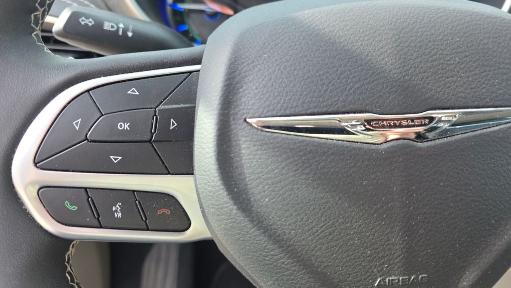 2022 Chrysler Pacifica Hybrid Touring L