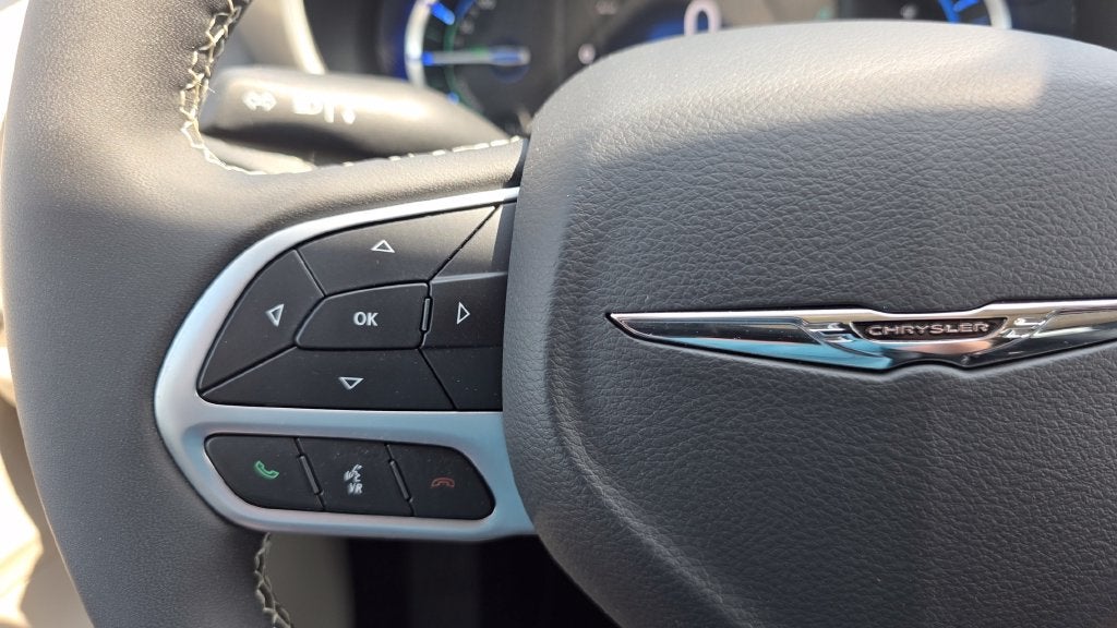 2022 Chrysler Pacifica Hybrid Touring L