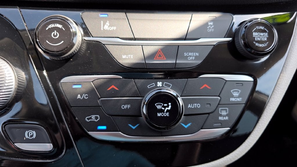 2022 Chrysler Pacifica Hybrid Touring L