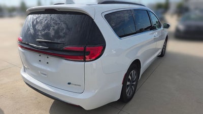 2022 Chrysler Pacifica Hybrid Touring L